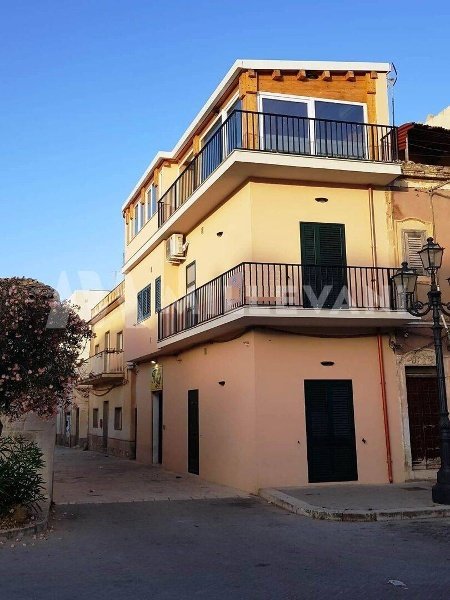 casa indipendente in vendita a Scicli in zona Donnalucata