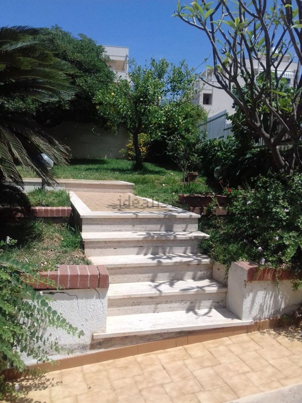 casa indipendente in vendita a Scicli in zona Donnalucata