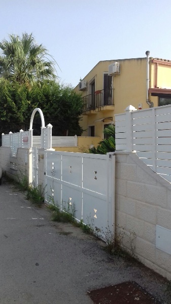 casa indipendente in vendita a Scicli