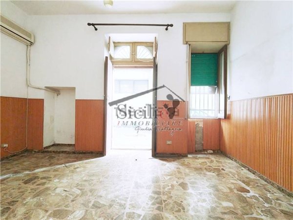 casa indipendente in vendita a Scicli