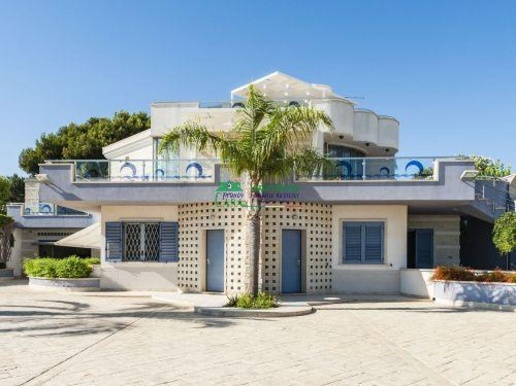 casa indipendente in vendita a Scicli in zona Donnalucata