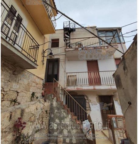 casa indipendente in vendita a Scicli