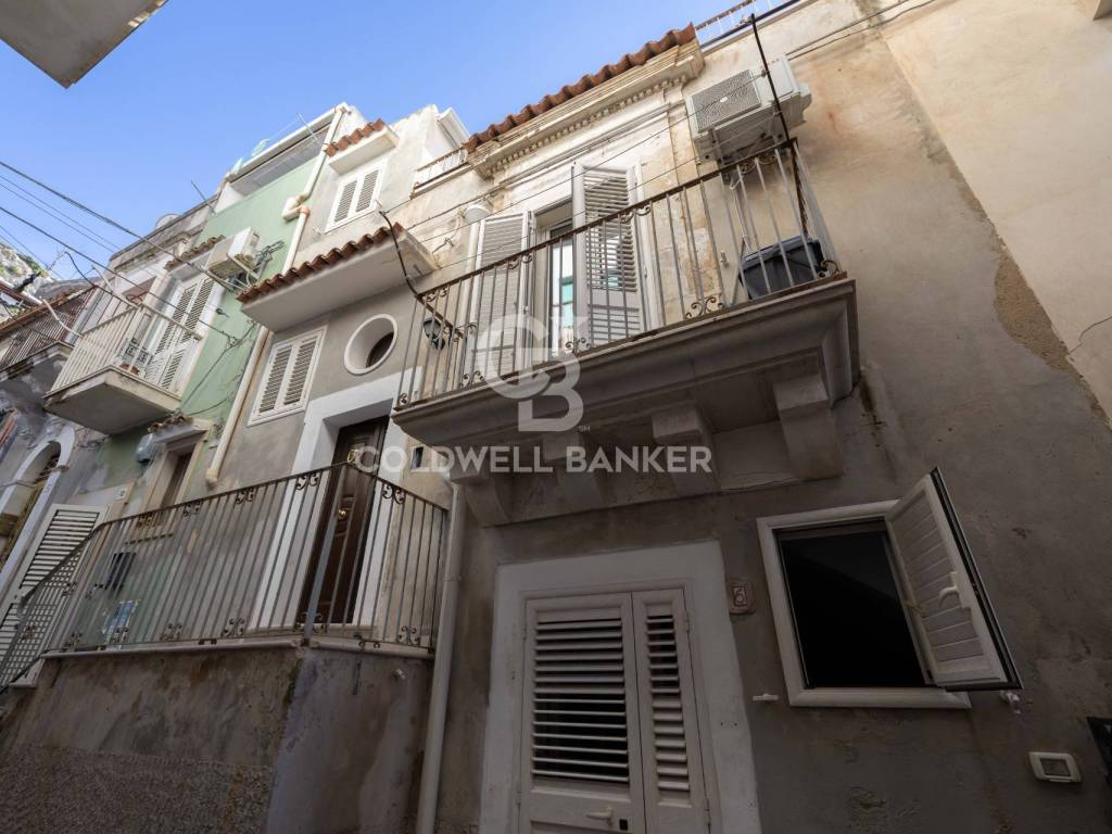 casa indipendente in vendita a Scicli