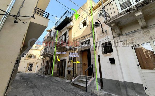 casa indipendente in vendita a Scicli