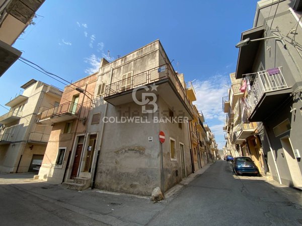 casa indipendente in vendita a Scicli