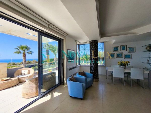 casa indipendente in vendita a Scicli in zona Donnalucata