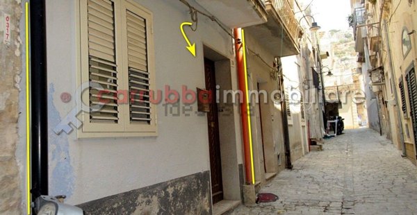 casa indipendente in vendita a Scicli