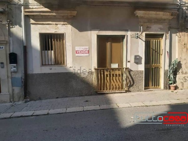 casa indipendente in vendita a Scicli
