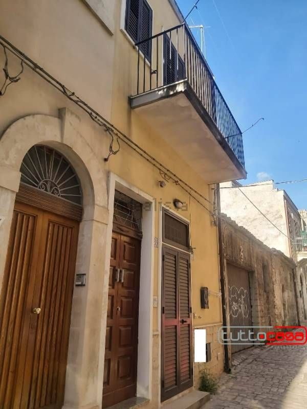 casa indipendente in vendita a Scicli