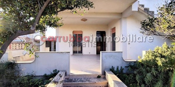 casa indipendente in vendita a Scicli in zona Donnalucata