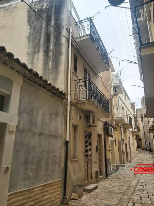 casa indipendente in vendita a Scicli