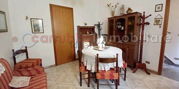 casa indipendente in vendita a Scicli