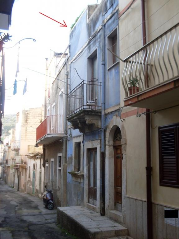 casa indipendente in vendita a Scicli