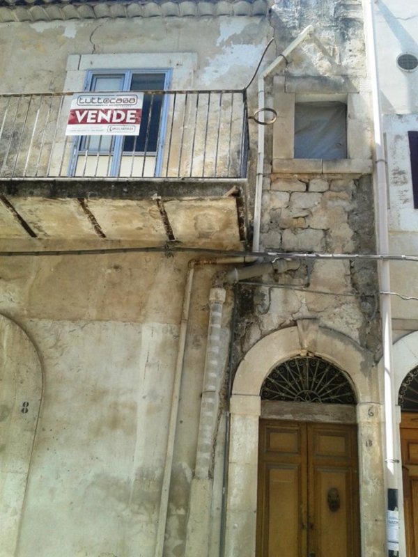 casa indipendente in vendita a Scicli