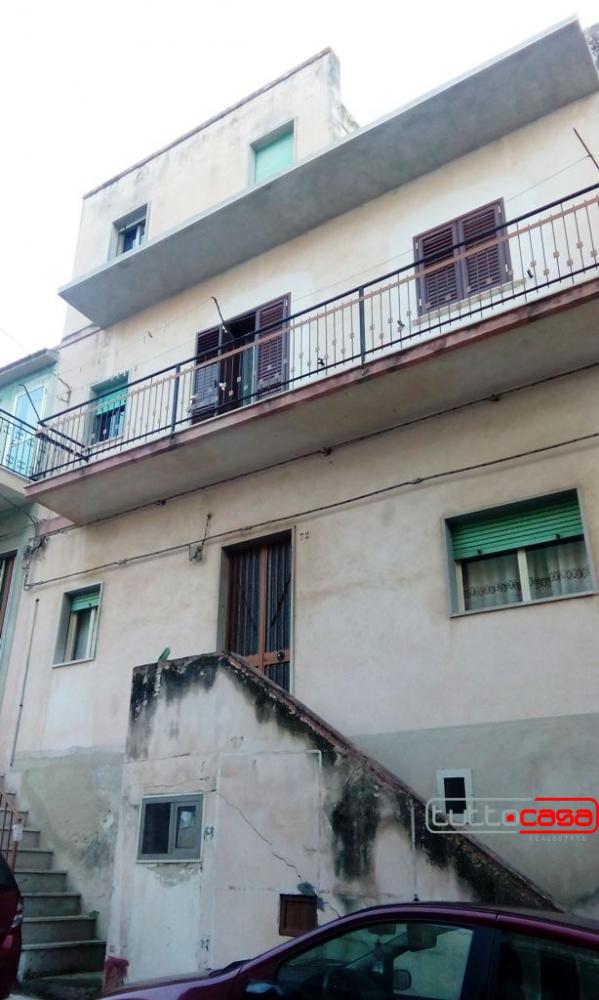 casa indipendente in vendita a Scicli