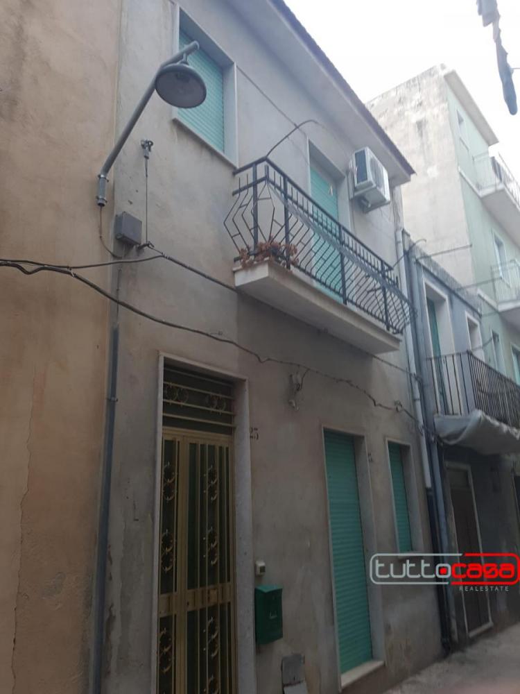 casa indipendente in vendita a Scicli