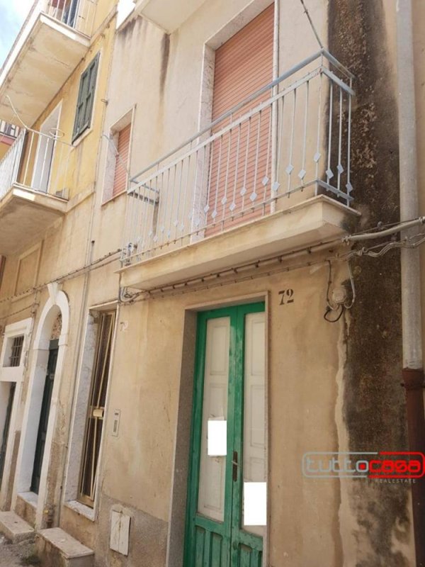 casa indipendente in vendita a Scicli