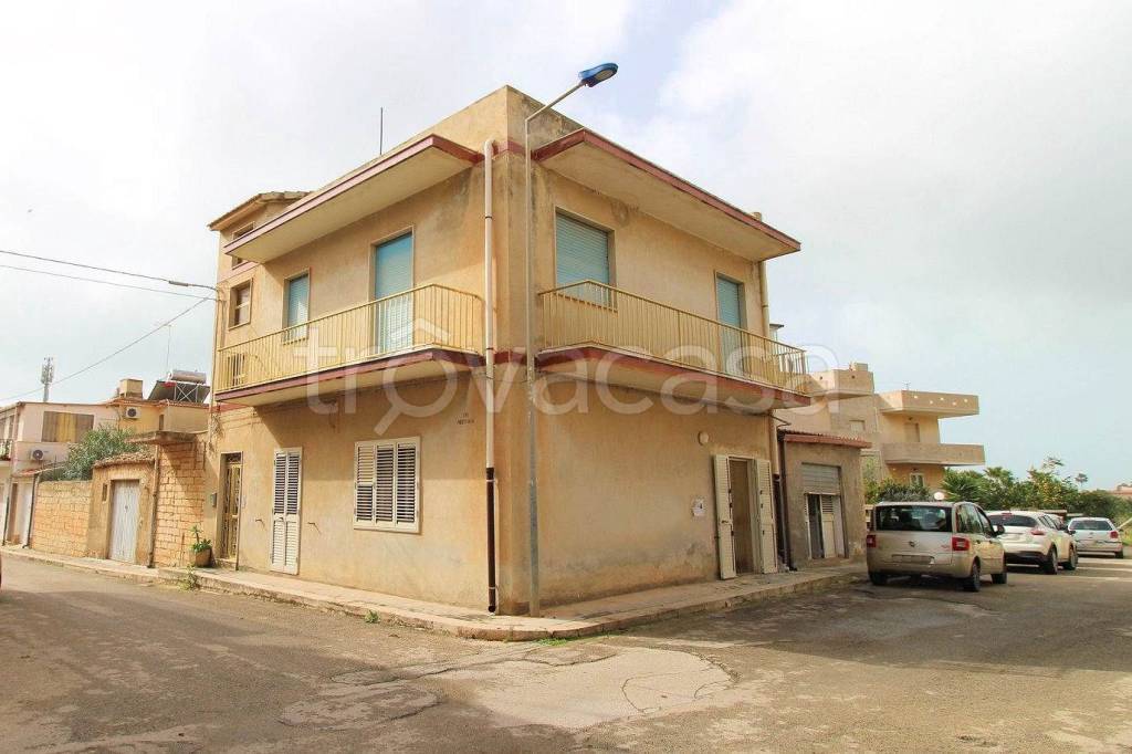 appartamento in vendita a Scicli in zona Donnalucata