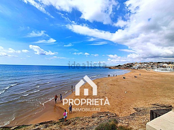 casa indipendente in vendita a Scicli