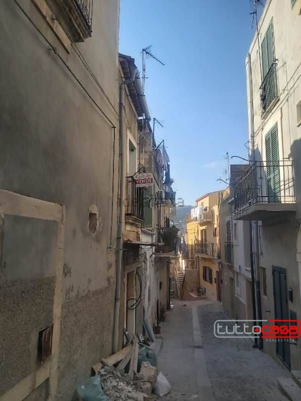 casa indipendente in vendita a Scicli