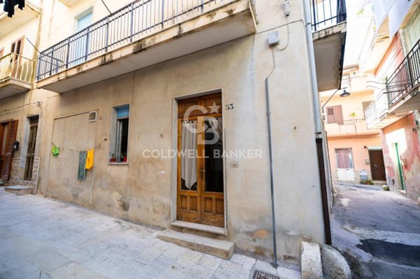 casa indipendente in vendita a Scicli