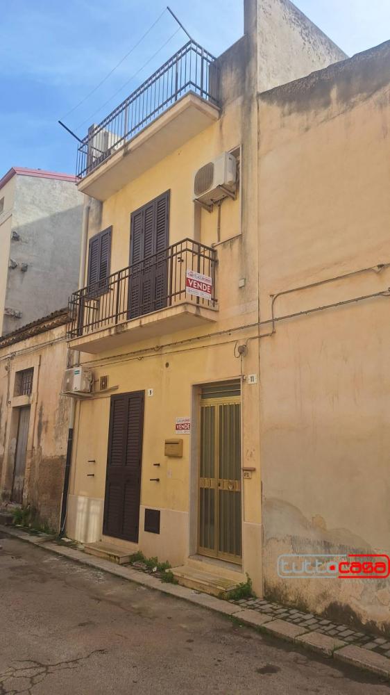 casa indipendente in vendita a Scicli