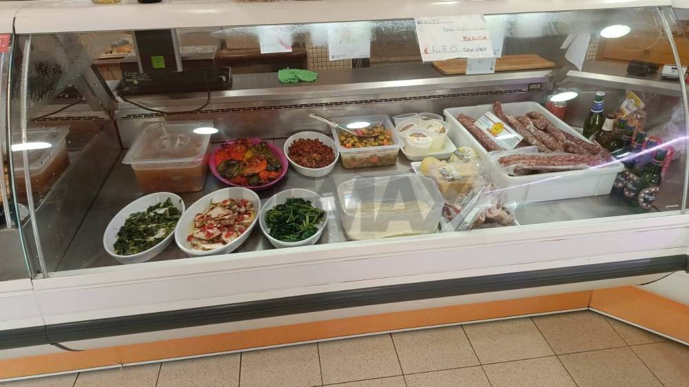 negozio in vendita a Scicli in zona Donnalucata