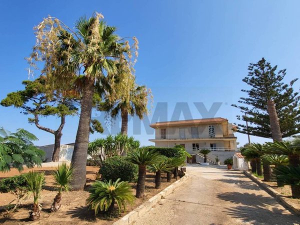 casa indipendente in vendita a Scicli in zona Cava d'Aliga