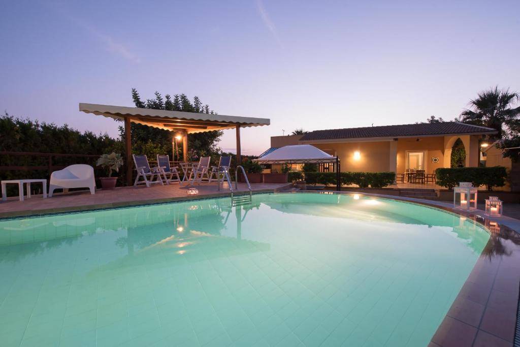 casa indipendente in vendita a Scicli