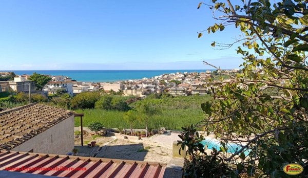 casa indipendente in vendita a Scicli in zona Cava d'Aliga