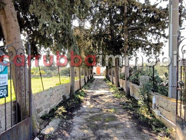 casa indipendente in vendita a Scicli