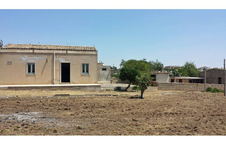 casa indipendente in vendita a Scicli in zona Cava d'Aliga