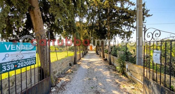casa indipendente in vendita a Scicli in zona Sampieri