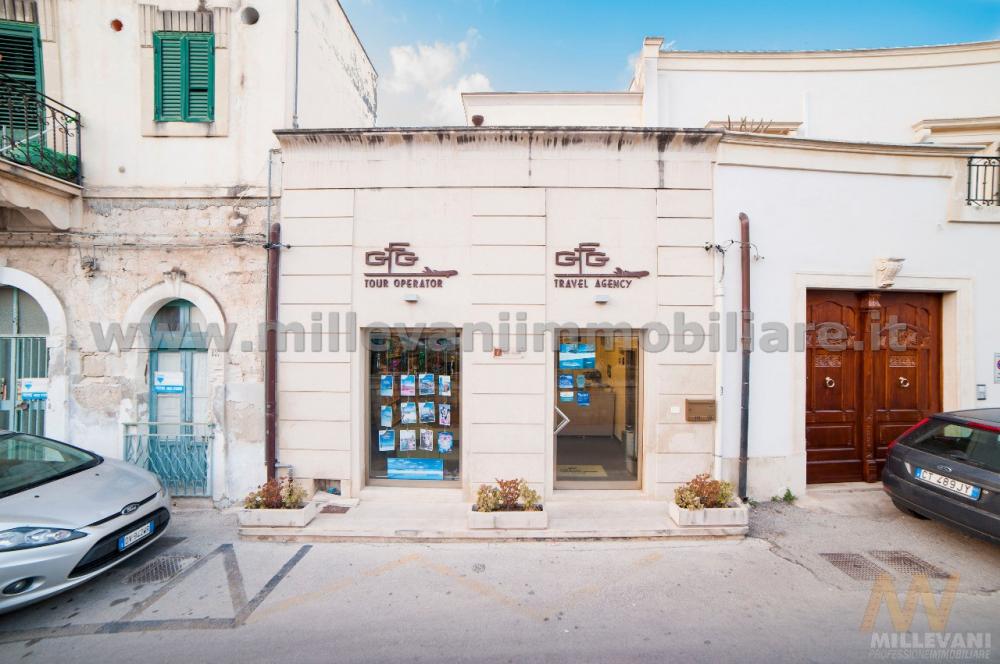 locale commerciale in vendita a Scicli