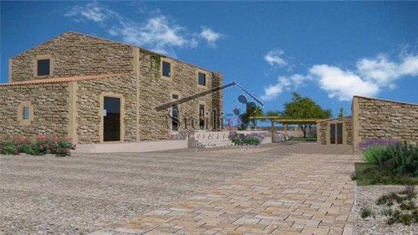 casa indipendente in vendita a Scicli