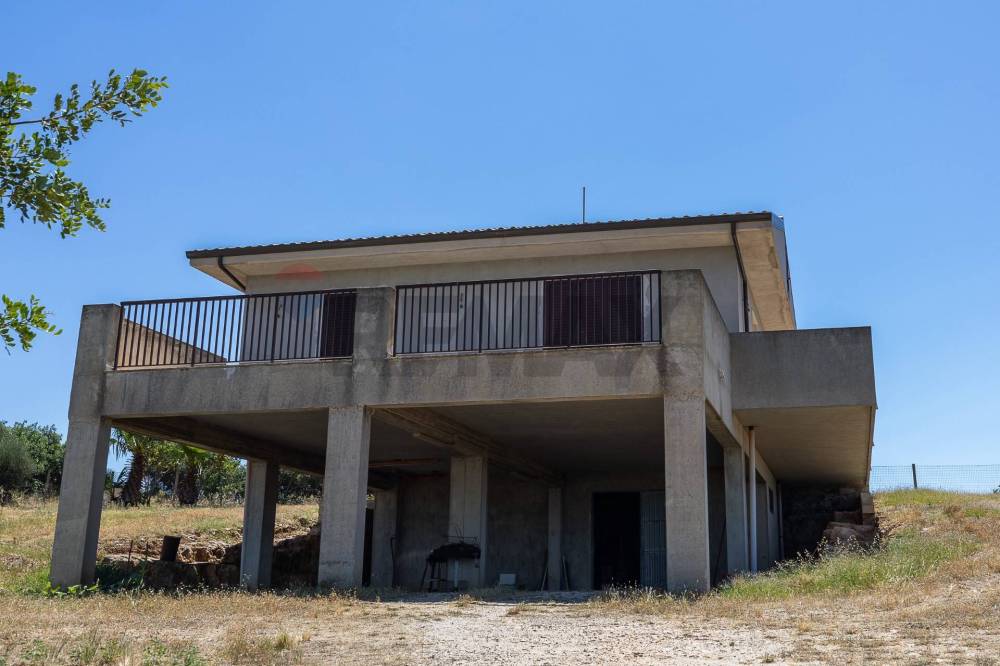 casa indipendente in vendita a Scicli