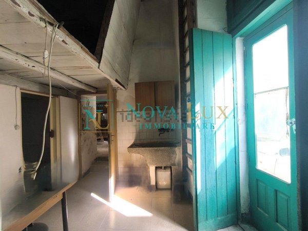 casa indipendente in vendita a Scicli