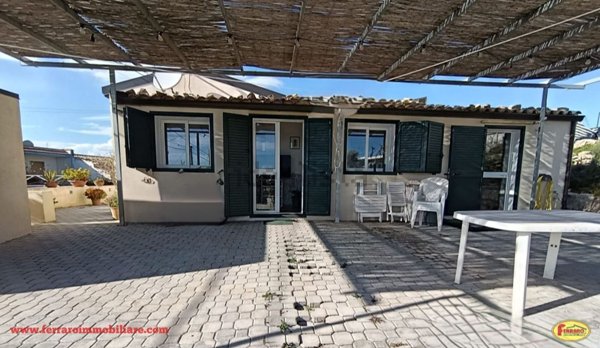 casa indipendente in vendita a Scicli in zona Cava d'Aliga