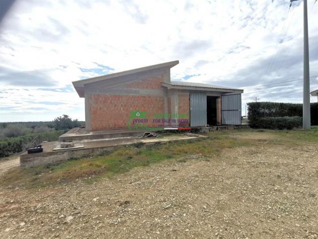 casa indipendente in vendita a Scicli