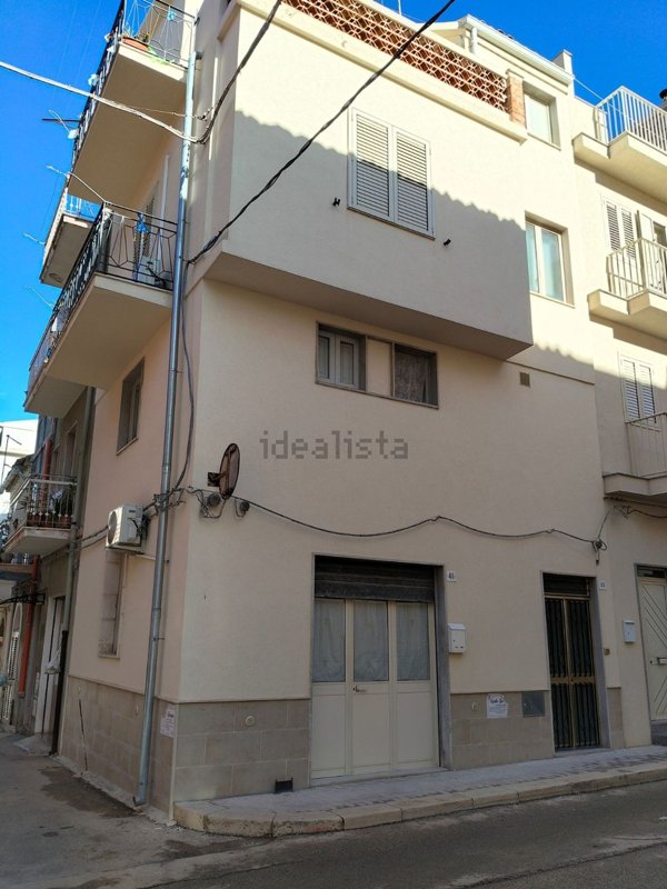 casa indipendente in vendita a Scicli