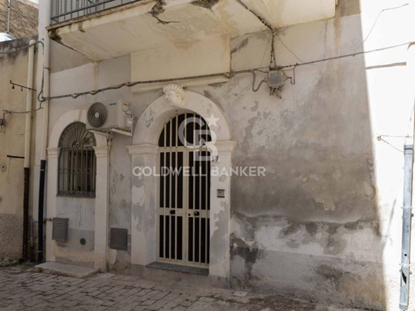 casa indipendente in vendita a Scicli