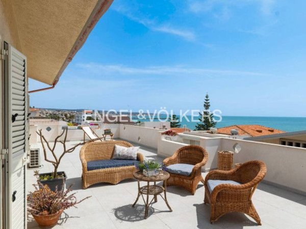 appartamento in vendita a Scicli in zona Donnalucata