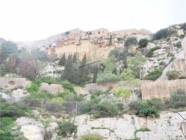 casa indipendente in vendita a Scicli