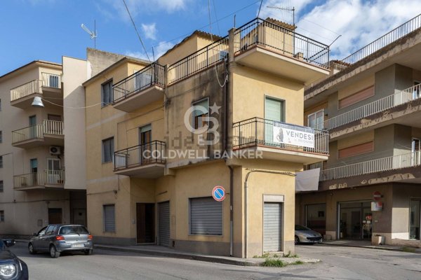 casa indipendente in vendita a Scicli