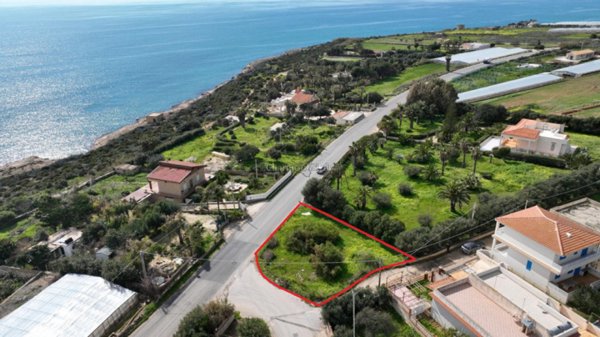 terreno agricolo in vendita a Scicli in zona Sampieri