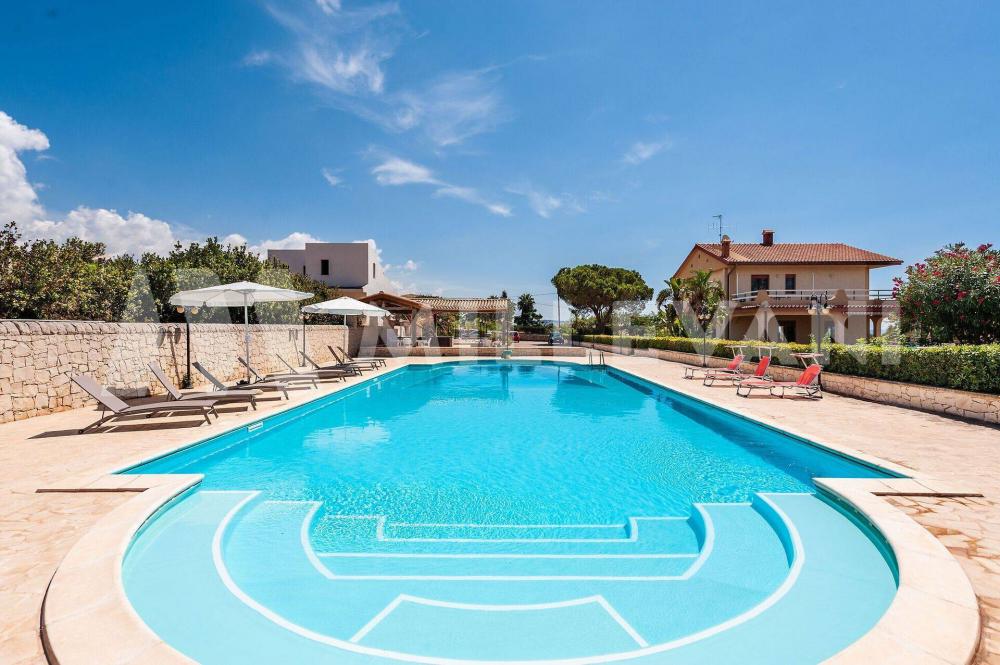 casa indipendente in vendita a Scicli in zona Donnalucata