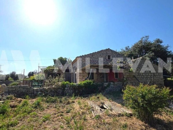 casa indipendente in vendita a Scicli