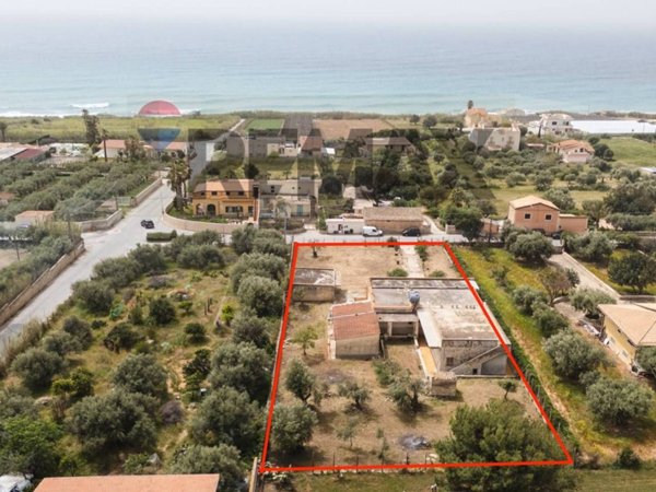 casa indipendente in vendita a Scicli in zona Cava d'Aliga