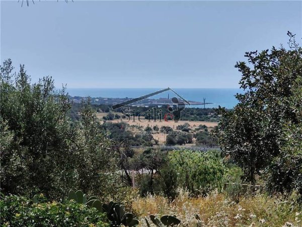 casa indipendente in vendita a Scicli in zona Sampieri
