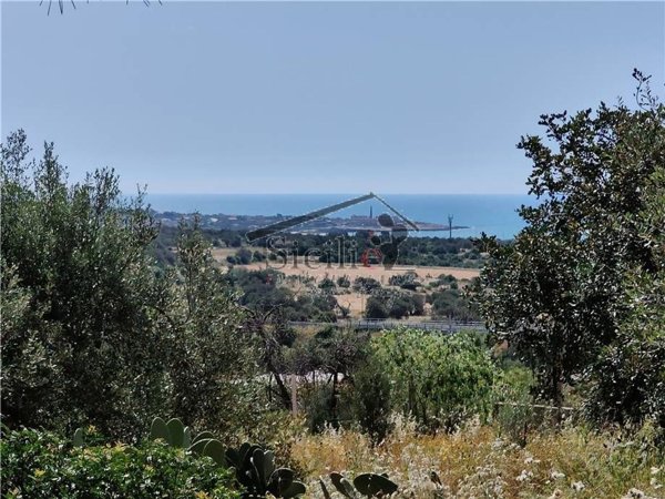 casa indipendente in vendita a Scicli in zona Sampieri
